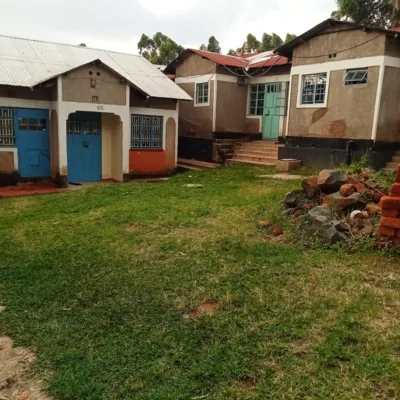7 Units Vacant Bedsitters Lurambi No viewing fee very clost to mmust